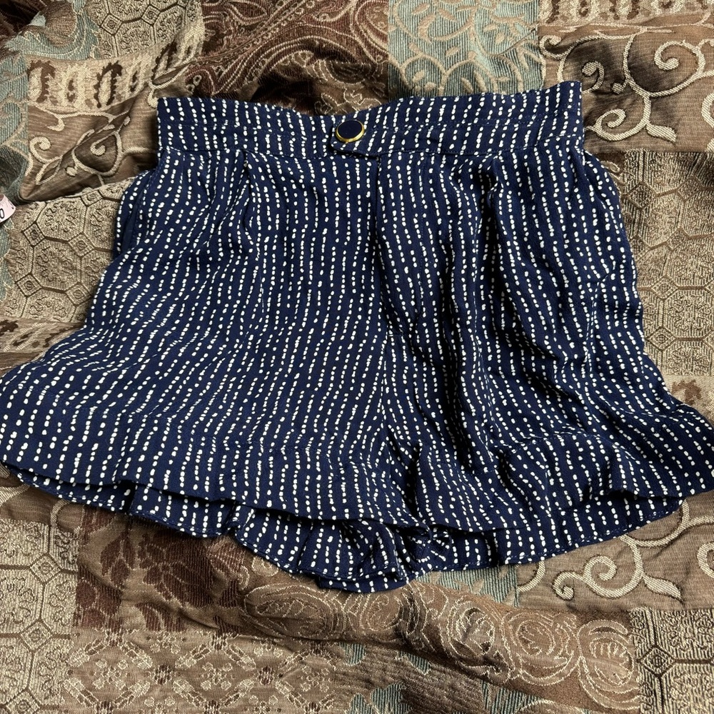 Ettitwa by Anthropologie navy and white dotted shorts sz Xs